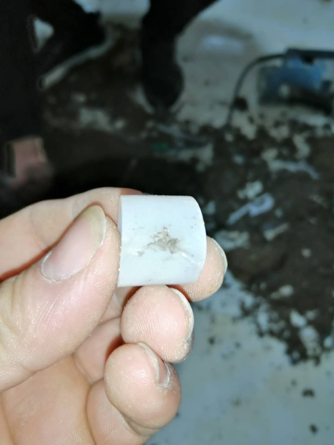 滦南家里地暖漏水了怎么办？